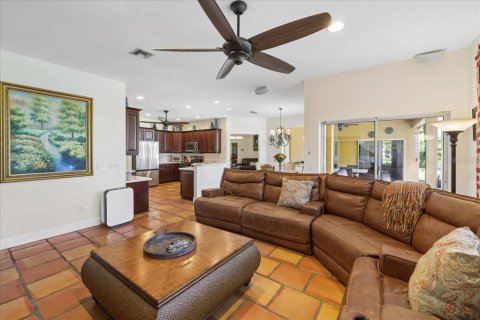 Villa ou maison à vendre à Punta Gorda, Floride: 4 chambres, 264.59 m2 № 2416985 - photo 14