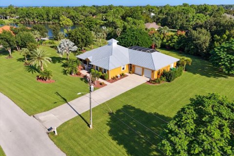 Villa ou maison à vendre à Punta Gorda, Floride: 4 chambres, 264.59 m2 № 2416985 - photo 4