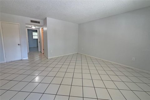 Condominio en alquiler en Clearwater, Florida, 2 dormitorios, 74.32 m2 № 2232368 - foto 6