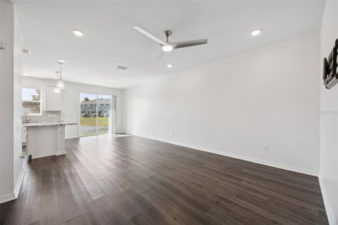 Adosado en venta en Orlando, Florida, 3 dormitorios, 144.83 m2 № 2092477 - foto 4