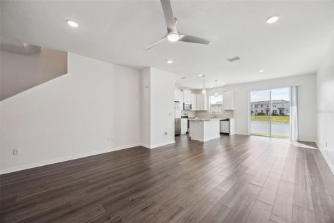 Adosado en venta en Orlando, Florida, 3 dormitorios, 144.83 m2 № 2092477 - foto 3