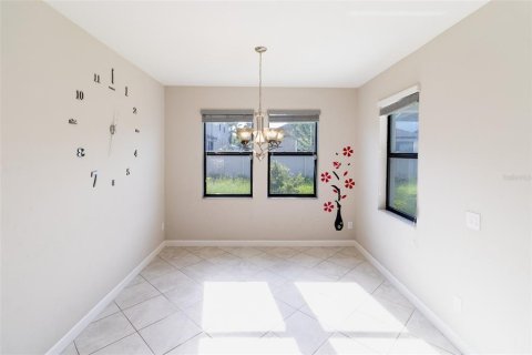 Casa en venta en Wesley Chapel, Florida, 3 dormitorios, 175.96 m2 № 1826468 - foto 16