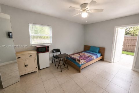 Touwnhouse à vendre à Miami, Floride: 2 chambres, 90.12 m2 № 2155104 - photo 16