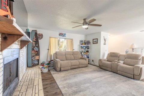 Villa ou maison à vendre à Edgewater, Floride: 3 chambres, 135.17 m2 № 1521161 - photo 15