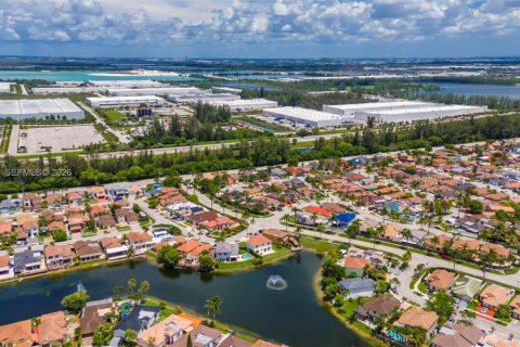 Villa ou maison à vendre à Miami, Floride: 3 chambres, 154.03 m2 № 2053966 - photo 7