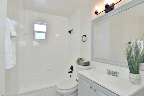 Appartement à louer à Saint Petersburg, Floride: 2 chambres, 55.74 m2 № 2410689 - photo 7