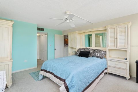 Condominio en alquiler en Treasure Island, Florida, 3 dormitorios, 165.37 m2 № 1554225 - foto 18