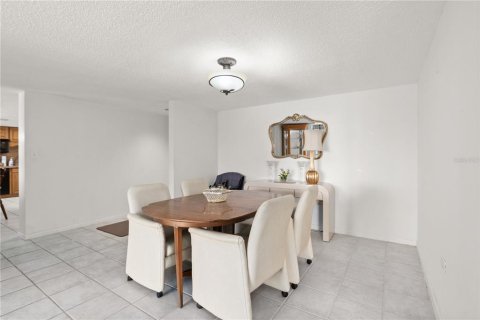 Condominio en alquiler en Treasure Island, Florida, 3 dormitorios, 165.37 m2 № 1554225 - foto 4