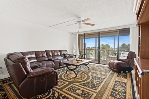 Condominio en alquiler en Treasure Island, Florida, 3 dormitorios, 165.37 m2 № 1554225 - foto 9