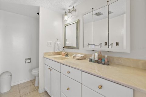Condominio en alquiler en Treasure Island, Florida, 3 dormitorios, 165.37 m2 № 1554225 - foto 21