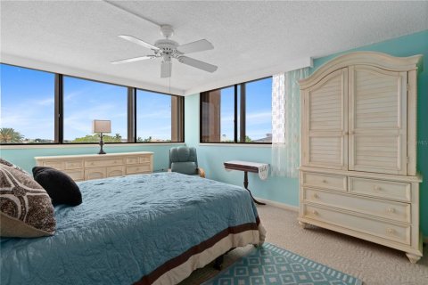 Condominio en alquiler en Treasure Island, Florida, 3 dormitorios, 165.37 m2 № 1554225 - foto 19