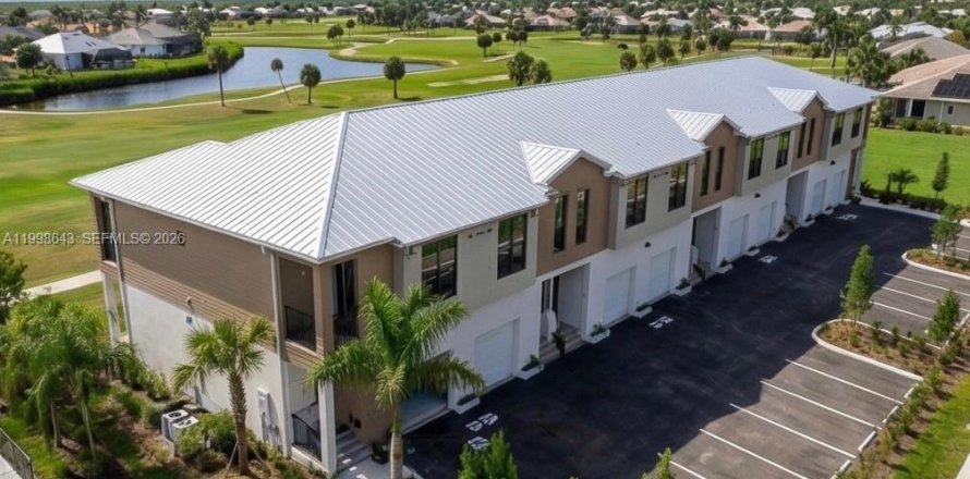 House in Punta Gorda, Florida 3 bedrooms № 2186274