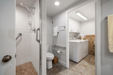 Condo in Belleair, Florida, 2 bedrooms  № 1415963 - photo 27