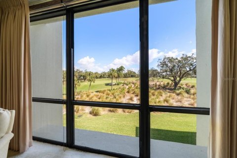 Condo in Belleair, Florida, 2 bedrooms  № 1415963 - photo 16