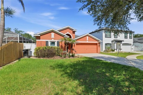 House in Seffner, Florida 3 bedrooms, 176.61 sq.m. № 2195640 - photo 3