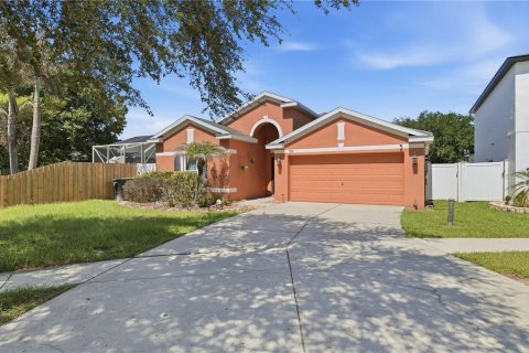 House in Seffner, Florida 3 bedrooms, 176.61 sq.m. № 2195640 - photo 4