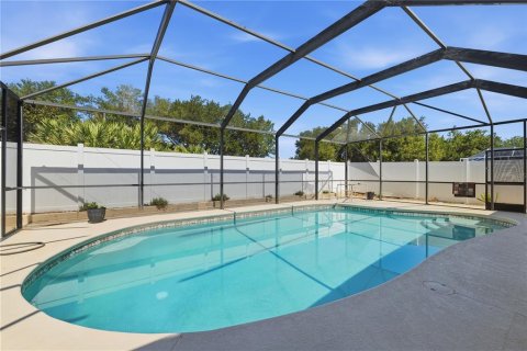 House in Seffner, Florida 3 bedrooms, 176.61 sq.m. № 2195640 - photo 30