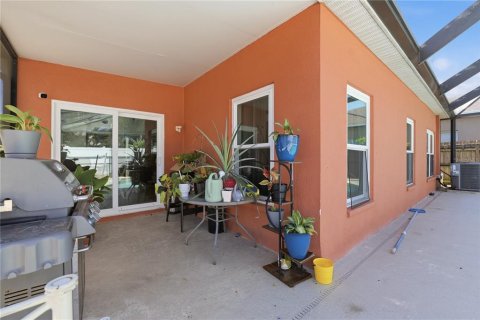 House in Seffner, Florida 3 bedrooms, 176.61 sq.m. № 2195640 - photo 28