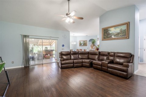 Villa ou maison à vendre à Fruitland Park, Floride: 3 chambres, 168.99 m2 № 1849391 - photo 3
