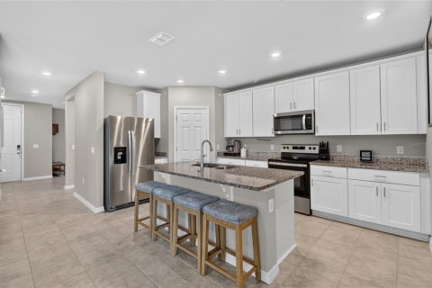 Casa en venta en Haines City, Florida, 4 dormitorios, 219.62 m2 № 2166808 - foto 13