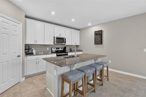 Casa en venta en Haines City, Florida, 4 dormitorios, 219.62 m2 № 2166808 - foto 11