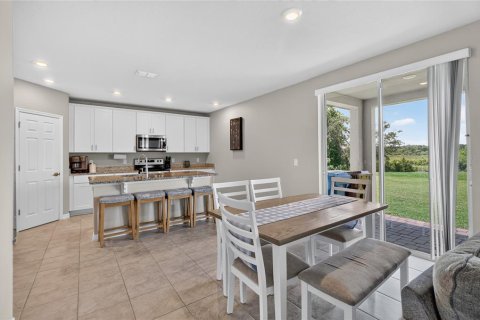 Casa en venta en Haines City, Florida, 4 dormitorios, 219.62 m2 № 2166808 - foto 19