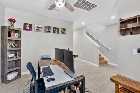 Casa en venta en Haines City, Florida, 4 dormitorios, 219.62 m2 № 2166808 - foto 8