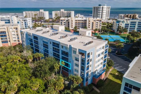 Condo in New Smyrna Beach, Florida, 2 bedrooms  № 1827198 - photo 3