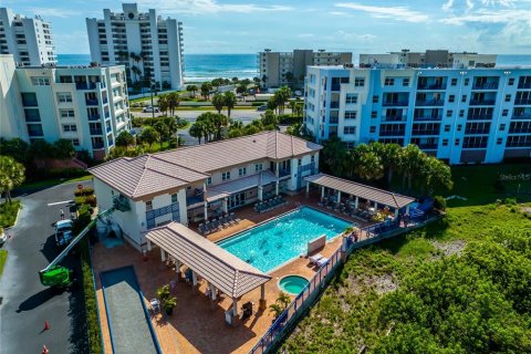 Condo in New Smyrna Beach, Florida, 2 bedrooms  № 1827198 - photo 25