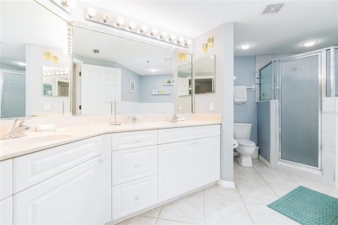 Condo in New Smyrna Beach, Florida, 2 bedrooms  № 1827198 - photo 16