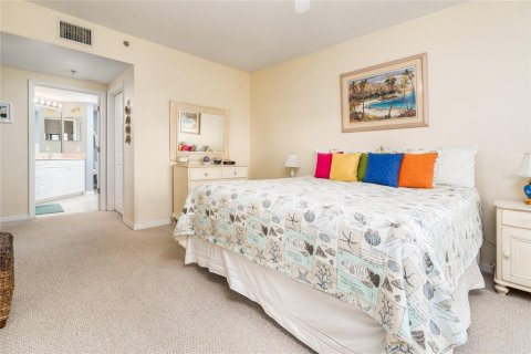 Condo in New Smyrna Beach, Florida, 2 bedrooms  № 1827198 - photo 15