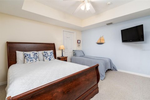 Condo in New Smyrna Beach, Florida, 2 bedrooms  № 1827198 - photo 18