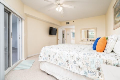 Condo in New Smyrna Beach, Florida, 2 bedrooms  № 1827198 - photo 14