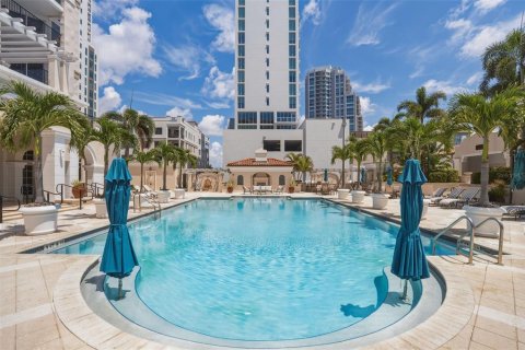 Touwnhouse à vendre à Saint Petersburg, Floride: 2 chambres, 132.29 m2 № 2339827 - photo 24