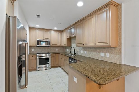 Touwnhouse à vendre à Saint Petersburg, Floride: 2 chambres, 132.29 m2 № 2339827 - photo 6