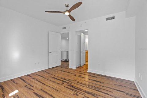Touwnhouse à vendre à Saint Petersburg, Floride: 2 chambres, 132.29 m2 № 2339827 - photo 13