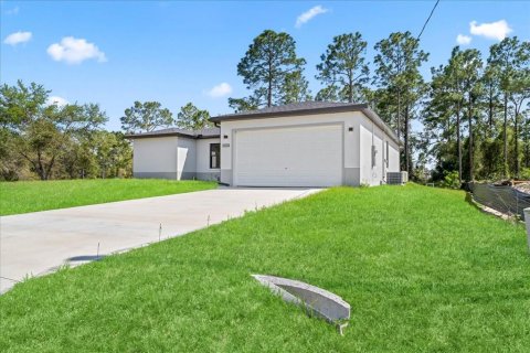 House in Lehigh Acres, Florida 3 bedrooms, 149.2 sq.m. № 2106272 - photo 4