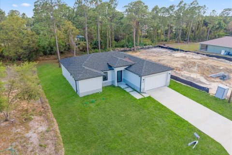 Casa en Lehigh Acres, Florida 3 dormitorios, 149.2 m2 № 2106272