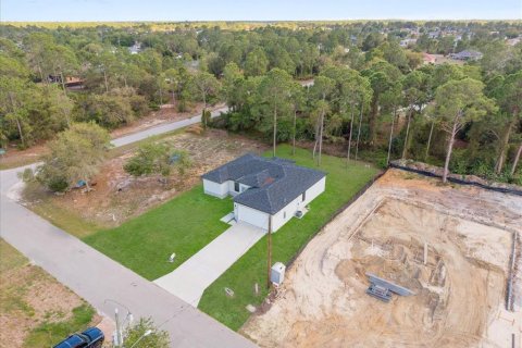 House in Lehigh Acres, Florida 3 bedrooms, 149.2 sq.m. № 2106272 - photo 28