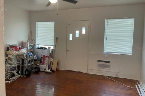Immobilier commercial à vendre à Saint Petersburg, Floride: 1 chambre, 255.57 m2 № 2431207 - photo 12