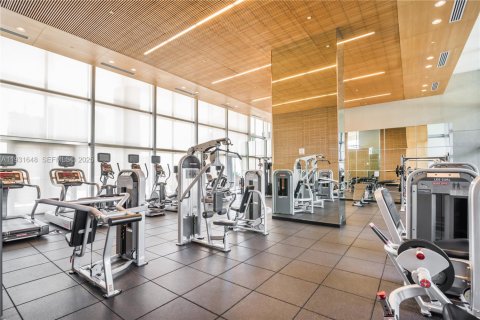 Снять в аренду кондоминиум в Майами, Флорида 3 спальни, 146.51м2, № 2034606 - фото 23