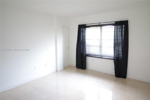Condo in Deerfield Beach, Florida, 2 bedrooms  № 2075056 - photo 23