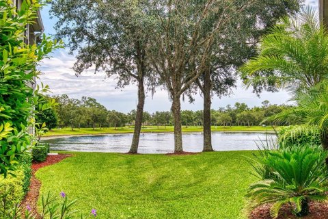 Townhouse in Daytona Beach, Florida 4 bedrooms, 121.7 sq.m. № 1851624 - photo 3