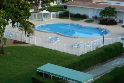 Copropriété à louer à Palm Springs, Floride: 2 chambres, 77.67 m2 № 2390116 - photo 20
