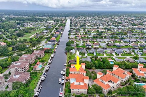 Купить кондоминиум в Палм-Кост, Флорида 8 комнат, 216м2, № 1833002 - фото 7