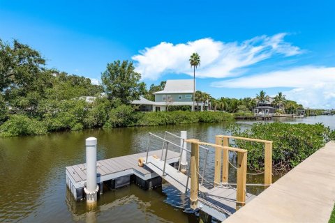 Casa en venta en Palm Harbor, Florida, 4 dormitorios, 255.95 m2 № 1873498 - foto 27