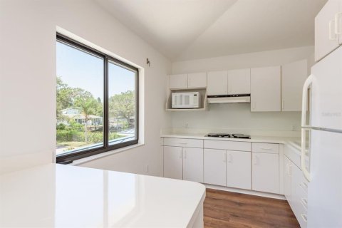 Casa en venta en Palm Harbor, Florida, 4 dormitorios, 255.95 m2 № 1873498 - foto 20