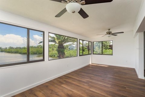 Casa en venta en Palm Harbor, Florida, 4 dormitorios, 255.95 m2 № 1873498 - foto 14