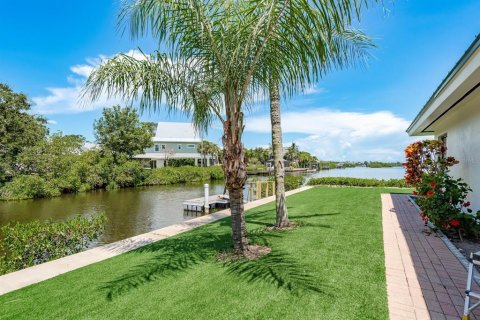 Casa en venta en Palm Harbor, Florida, 4 dormitorios, 255.95 m2 № 1873498 - foto 28