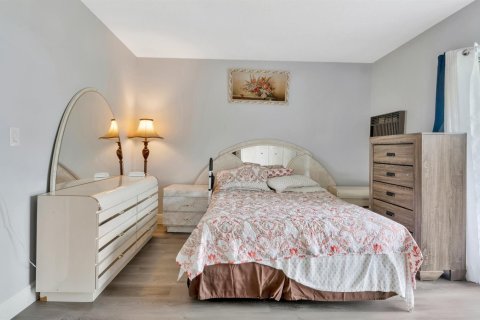 Condo in West Palm Beach, Florida, 1 bedroom  № 2392945 - photo 7